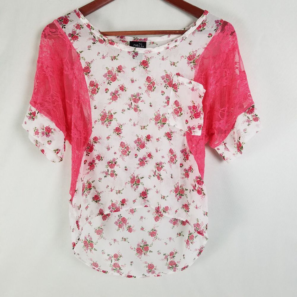 Rue 21 Shirt Juniors Small‎ Top Sheer Floral Short Lace Sleeve Round Neck Pocket